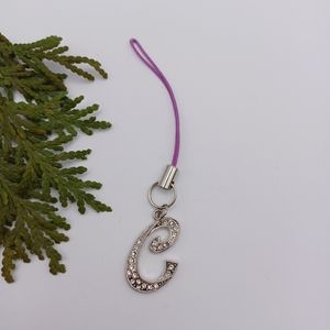 🎁 FREE gift with purchase! - Monogram "C" Keychain